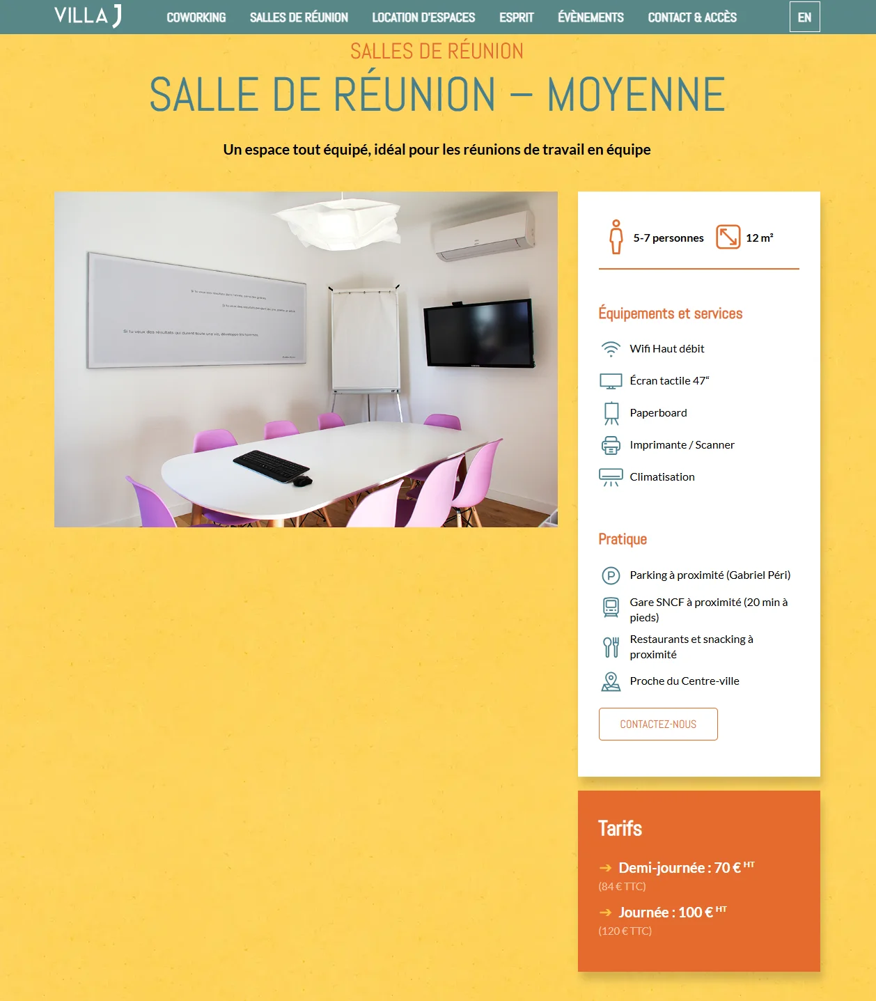 Page détaillée de la salle de réunion moyenne, avec capacité, équipements et tarifs
